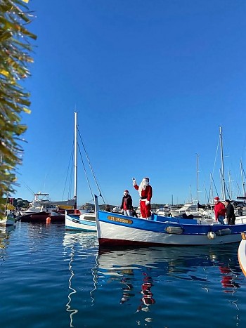 Dimanche 15 décembre 2024 Arrivée du Père-Noël par la mer